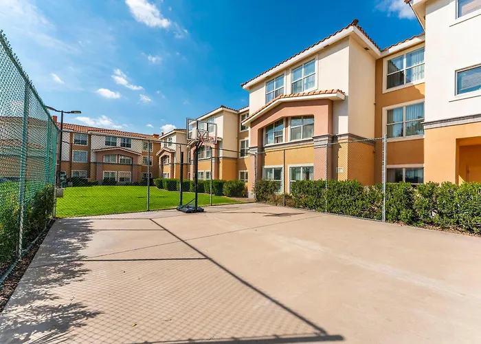 1bd King Renovated Apartment